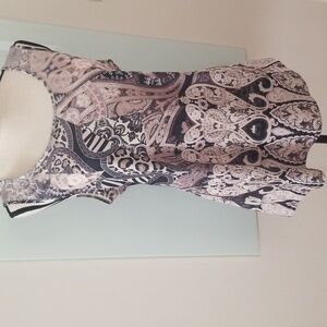 One World sleeveless tank in size L